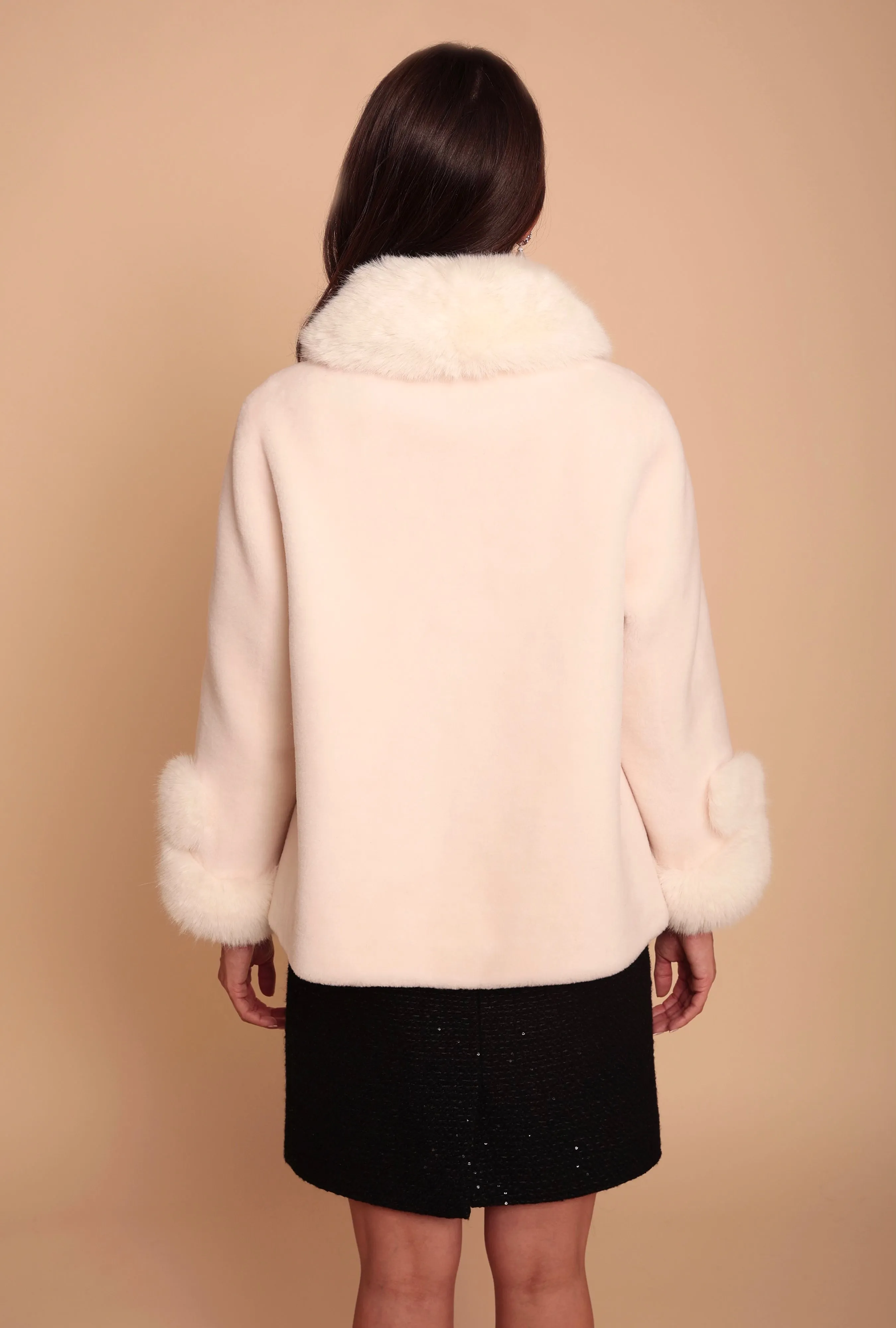 'Gene' Short Wool Coat with Faux Fur Collar in Bianco