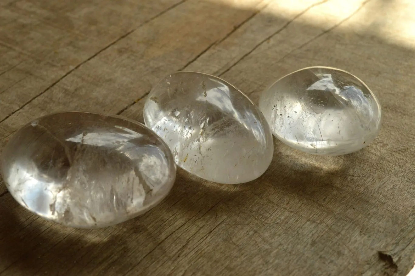 Polished Rock Crystal Quartz Galet / Palm Stones x 20 From Madagascar